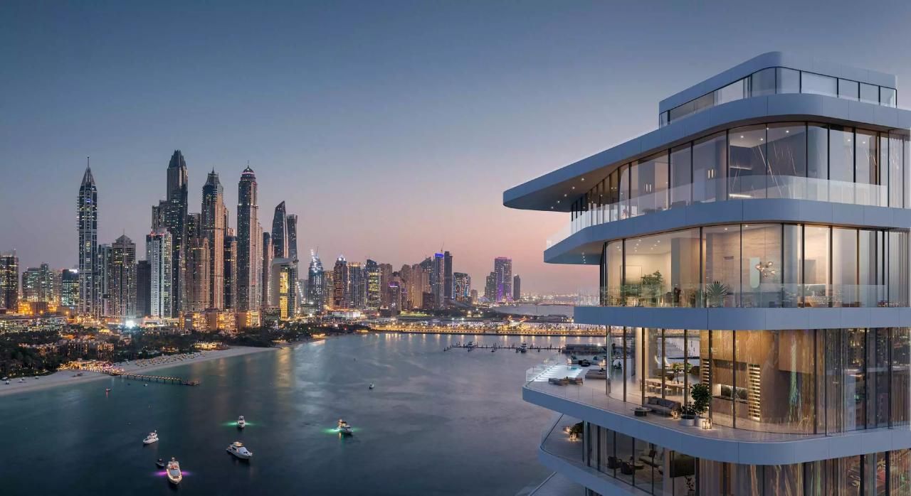 Bar chart showing most searched property types in Dubai with apartments ranked first, followed by villas, townhouses, penthouses, and luxury waterfront penthouses.